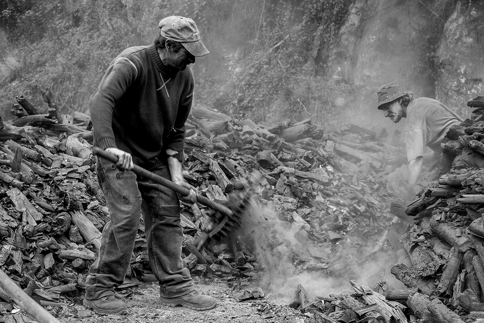 2^ parte - La cura della carbonaia ed il carbone