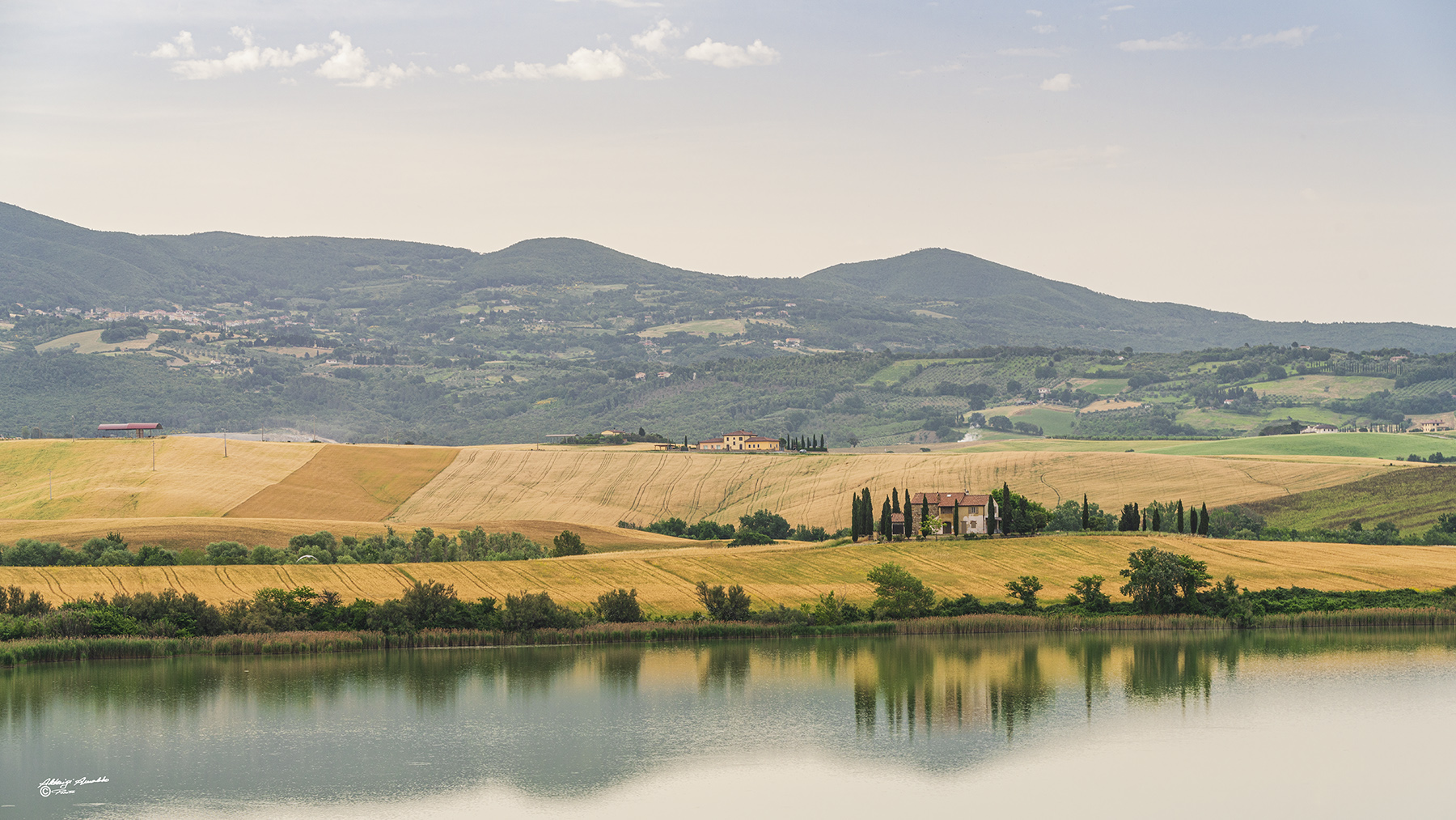 Piccoli riflessi nel .. Lago S.Luce.