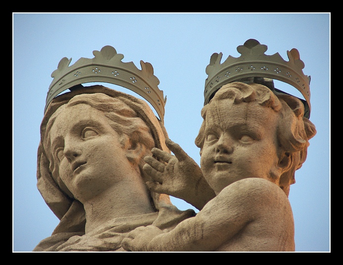 Statua