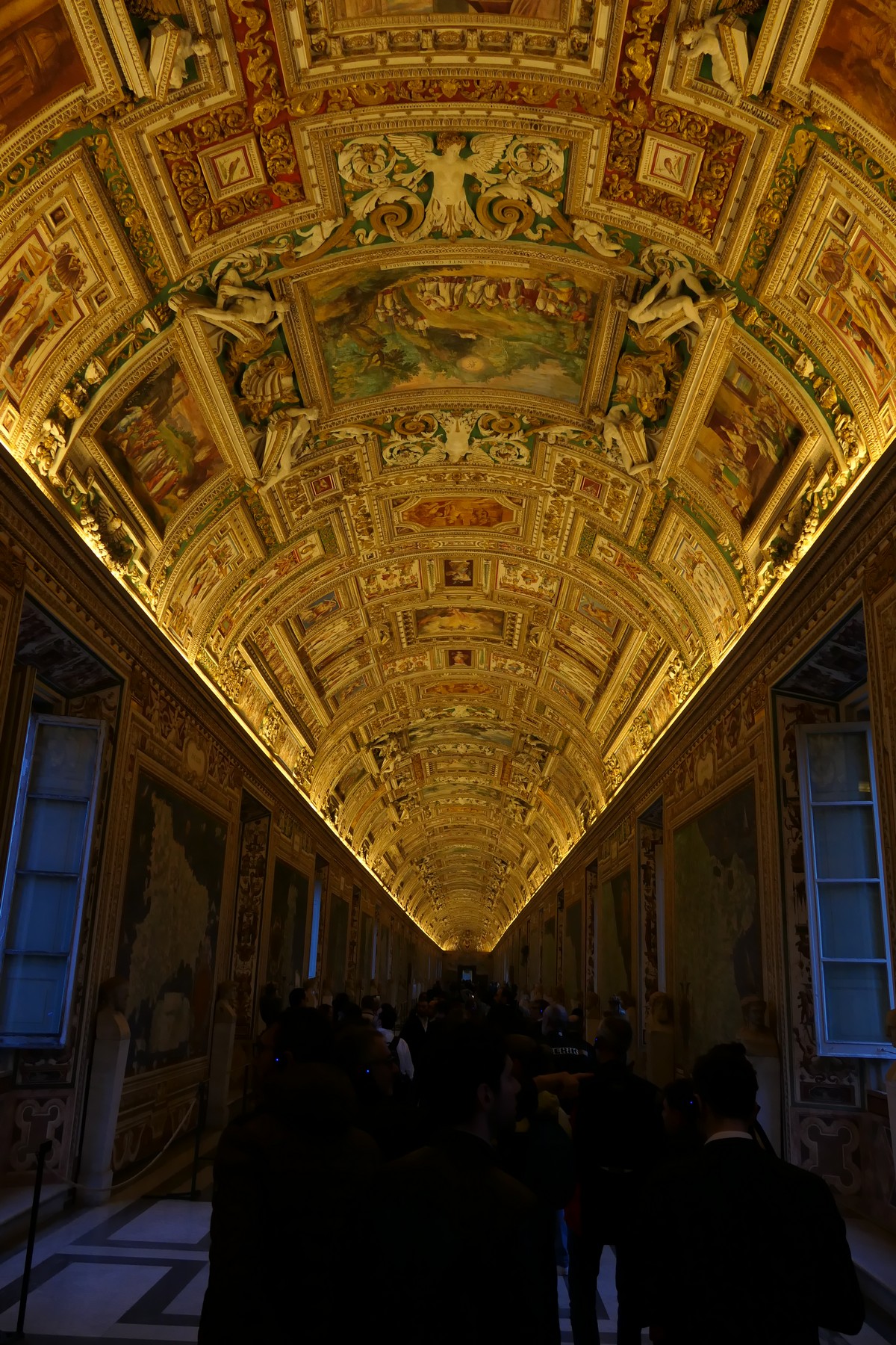 Soffitto illuminato nei Musei Vaticani
