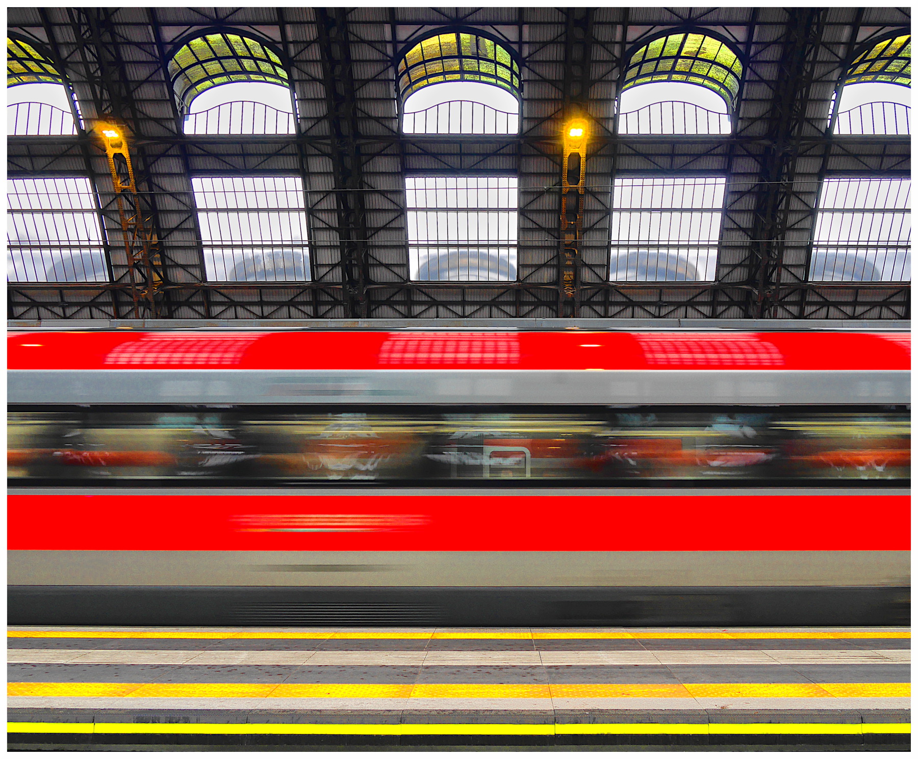 ...allontanarsi dalla linea gialla...