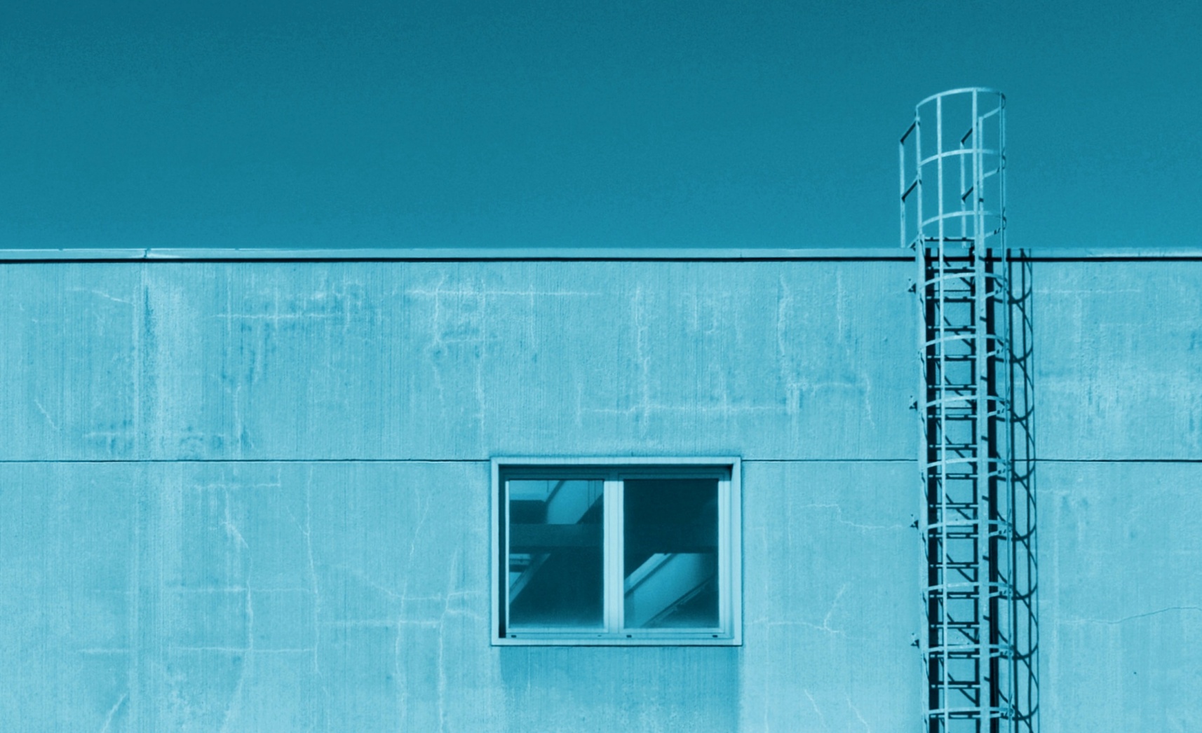 Quasi minimal