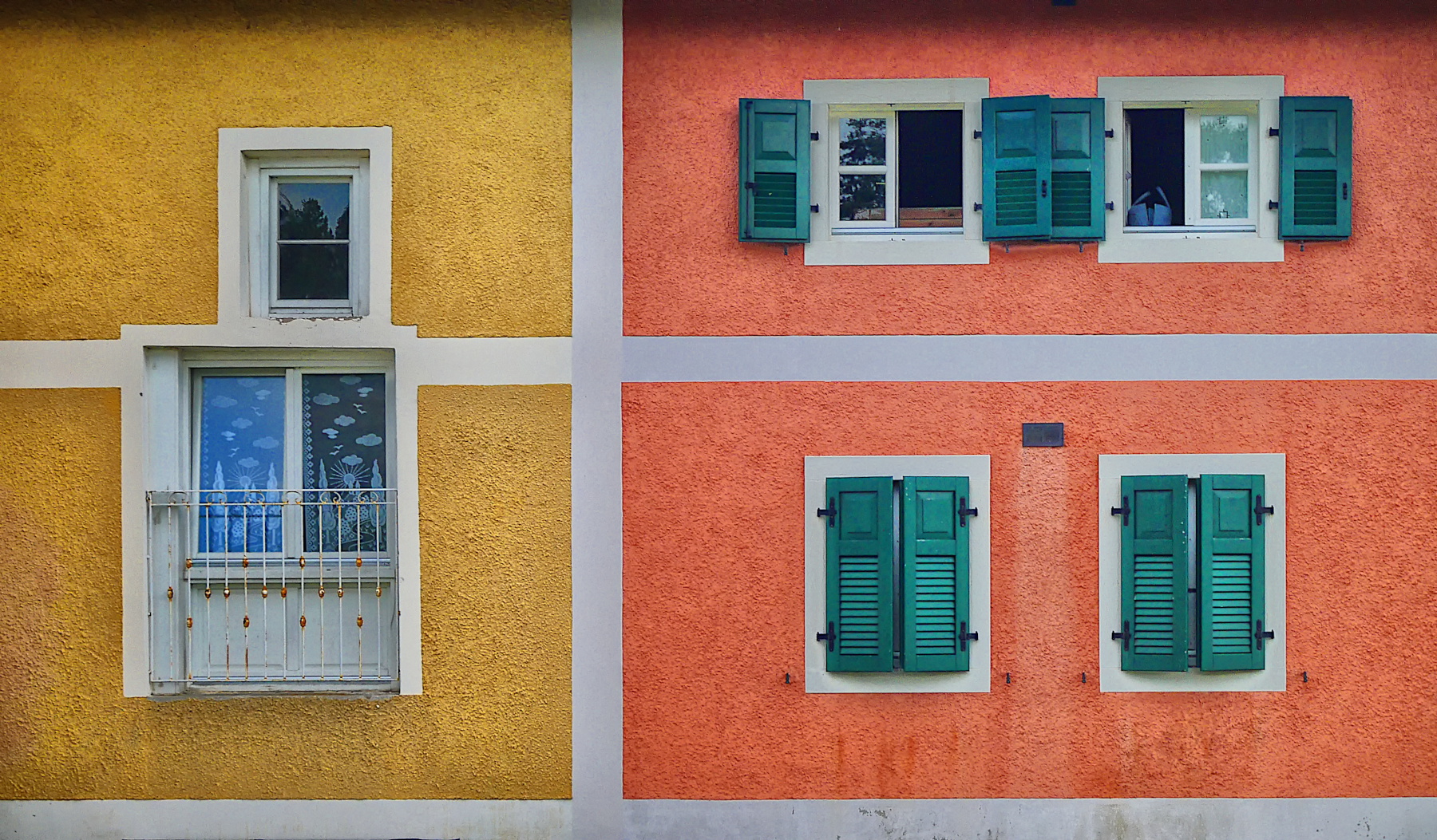 colori di architettura rurale di montagna