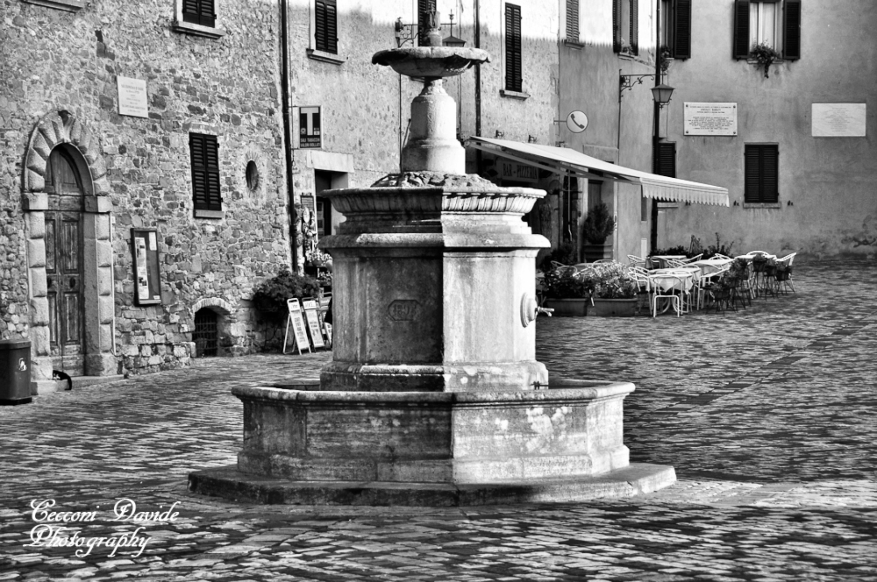 San Leo Piazza