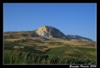 Si trova a qualche km da Sciacca salendo la strada verso Caltabellotta. La leggenda vuole che su questo monte si "atterrato" Dedalo con le sue ali di cera, e che presumibilmente via sia stata nell'antichit l'antica Camico. In anni pi recenti, prima di fare scavi archeologici, si cominci a lavorarne la roccia, i lavori furono interrotti a cuasa di un brutto incidente sul lavoro.

Suggerimenti e critiche sono sempre ben accetti...