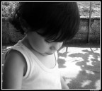 occhi bassi occhi bassi