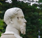 Fiero lo sguardo.... Fiero lo sguardo....
