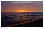 Fuji s5600 - 38mm - f5.6 - 1/50 sec - ISO 64

Un bel bagno al tramonto... che magnifica sensazione...

Commenti e critiche, pronti? VIA!