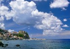 Il Castello dei Ruffo di Calabria a Scilla, sullo Stretto di Messina