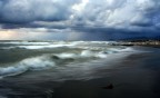Quello che c' ci che verr
ci che siamo stati
e comunque andr
tutto si dissolver 
Nell'apparenza e nel reale
nel regno fisico o in quello astrale
tutto si dissolver

Sulle scogliere fissavo il mare
che biancheggiava nelll'oscurit
tutto si dissolver
                                   F. Battiato