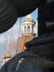 Catania,particolare del Duomo visto dalla fontana dell'Amenano.
commenti?