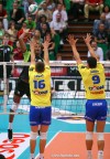 Volley: Hernandez contro il muro piazzato Volley: Hernandez contro il muro piazzato