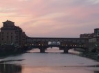 Ponte Vecchio di sera con un bel tramonto. Ponte Vecchio di sera con un bel tramonto.
