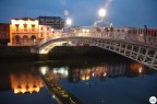 Foto del Penny Bridge sul Liffey, avrei voluto fare pi esposizioni per limitare le bruciature, ma ero di corsa :( magari la prossima volta che ci ripasso :)
Ovviamente aspetto commenti e critiche.