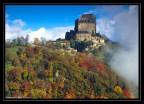 Alba nuvolosa sulla Sacra di San Michele. Avigliana, Torino Alba nuvolosa sulla Sacra di San Michele. Avigliana, Torino