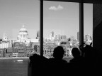 Finestra dalla Tate modern su St. Paul... Londra