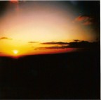 Tramonto a Londra in Cross Processing. Scattato con una HOLGA 120N.