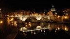 Il ponte più affascinante di Roma... Il ponte più affascinante di Roma...