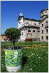 A Ravenna....mosaici anche sulle fioriere.......... A Ravenna....mosaici anche sulle fioriere..........