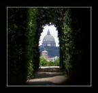 Spiando Roma dall'Aventino Spiando Roma dall'Aventino