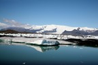 Dedicata a tutti gli amici di Photo4u. Lungo la Ring Road all'improvviso, dopo un ponte sospeso, si materializza davanti agli occhi questa "laguna del fiume glaciale".