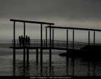 Soggetto: Quattro donne chiaccherano sul pontile - Marina Piccola - Cagliari

Tecnologia: Nikon Coolpix L5, Adobe Photoshop e ABSoft Neat Image

Fotoritocco: Diminuzione della luminosit, regolazione della colorazione, eliminazione delle imperfezioni e riduzione del rumore