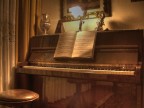 Piano. Piano.