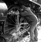 Treno delle Castagne - Marradi

Rolleiflex 6006
Rollei Planar 80 f2,8 HFT
FP4 in D76 1+1