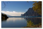 In tardo autunno sul Benaco si sfrutta la brezza mattutina visto che "l'Ora" (vento estivo molto sostenuto da sud a nord) non soffia pi.
Ivo.