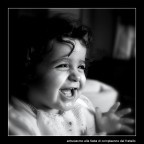 entusiasmo alla festa di compleanno del fratello entusiasmo alla festa di compleanno del fratello