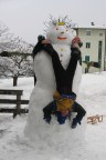 Pupazzo di Neve alto pi di 2mt