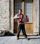 suona una fisarmonica suona una fisarmonica