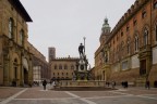 BOLOGNA - Nettuno, P.zza Maggiore e dintorni BOLOGNA - Nettuno, P.zza Maggiore e dintorni