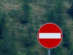 divieto .. nel vuoto divieto .. nel vuoto