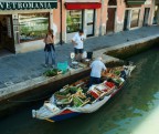 Fruttivendolo a Murano Fruttivendolo a Murano