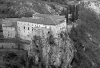 Ocre_L'Aquila convento di SantAngelo.
Fotocamera Kodak DX7630 su cavalletto esposizione a priorit di diaframmi.