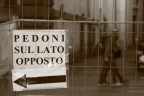 PEDONI SUL LATO OPPOSTO? PEDONI SUL LATO OPPOSTO?