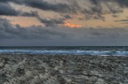 Una spiaggia sulla luna Una spiaggia sulla luna
