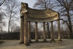 ruderi nel parco ruderi nel parco