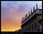 Un capolavoro dell'architetto cinquecentesco Michele Sammicheli - statue mitologiche sulla balaustra del palazzo

Ogni critica  molto gradita
Michele