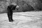 Il raduno di NonSoloFoto a Ravenna  stata un'occasione per ritrarre il genere di persone pi simili a me... gli appassionati di fotografia!

E siamo davvero gente strana... fotografiamo anche dove non c' nulla da fotografare, fotografiamo i nostri cari fino alla nausea, fotografiamo con i piedi dentro l'acqua o rotolandoci per terra, fotografiamo fino ad addormentarci per la stanchezza, fotografiamo, fotografiamo...