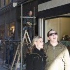 Chi si diverte, chi lavora Chi si diverte, chi lavora