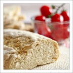 Non si vive di solo pane... Non si vive di solo pane...