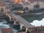 veduta di ponte pietra veduta di ponte pietra