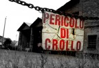 Pericolo di crollo Pericolo di crollo