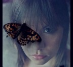 la donna con la falena la donna con la falena