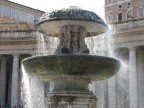 Foto fontana mossa dal vento!