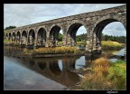 Foto scattata in un classico paesino del West Cork.
Un vekkio acquedotto,nell'ultimo secondo usato come ferrovia, ormai in disuso dove passano solo persone per ammirare il paesaggio.

Commenti e critiche sempre graditi ;)