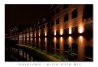 foto scattata di notte su un ponte a Guildford, 50km a sud di Londra