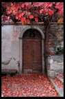 Ovvero, una porta ad Orta.
Immagini dell'autunno che ormai  arrivato.

Commenti e critiche sempre graditi! ;)